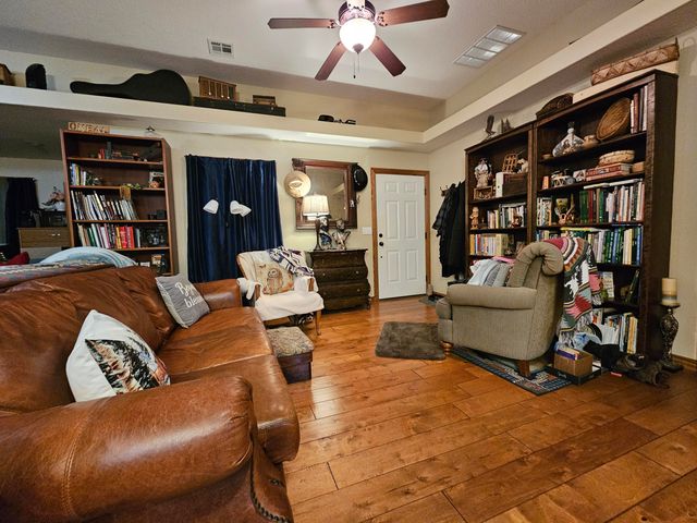 8233 Alamo Lane, Seneca, MO 64865