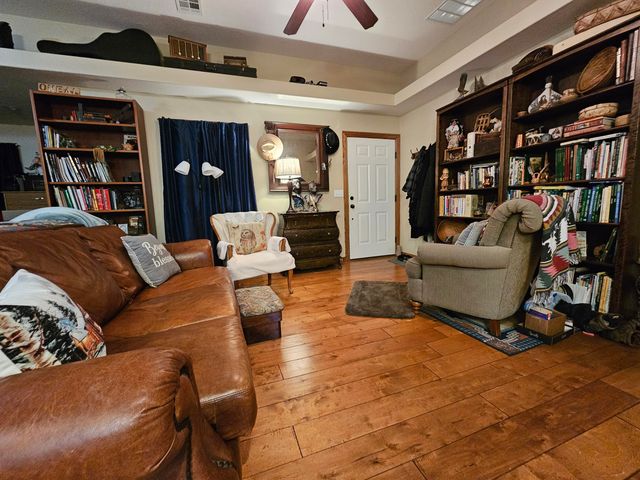 8233 Alamo Lane, Seneca, MO 64865