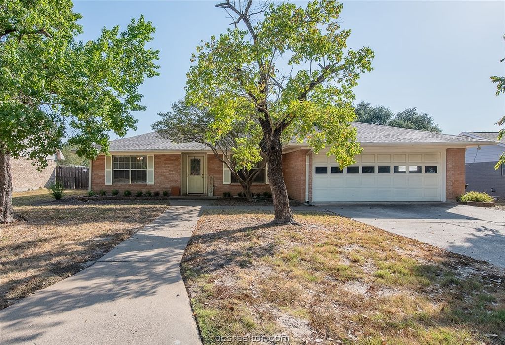 1819 Leona Drive, College Station, TX 77840 — photo 2