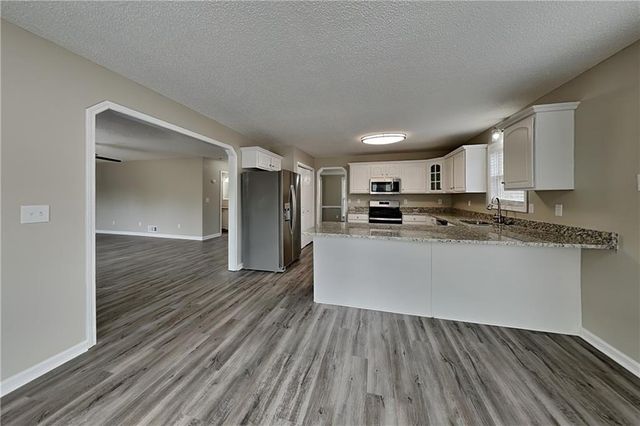 33 Ashland Circle, Douglasville, GA 30134