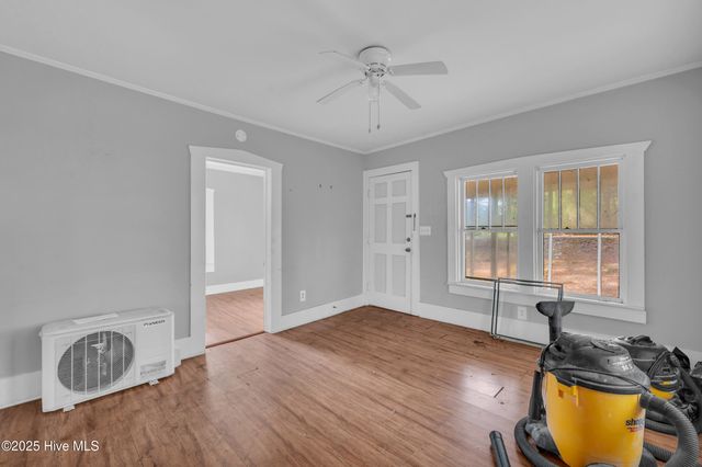 610 N Caswell Avenue, Southport, NC 28461