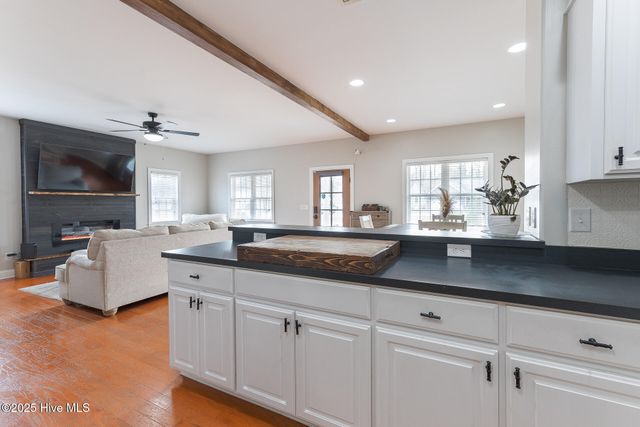 224 Pecan Grove Court, New Bern, NC 28562