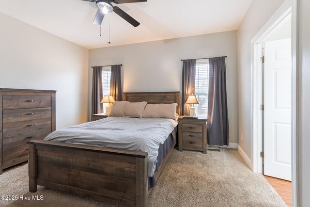 224 Pecan Grove Court, New Bern, NC 28562