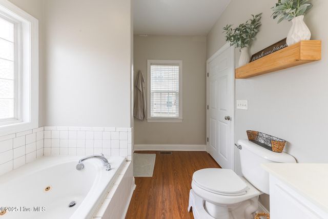 224 Pecan Grove Court, New Bern, NC 28562