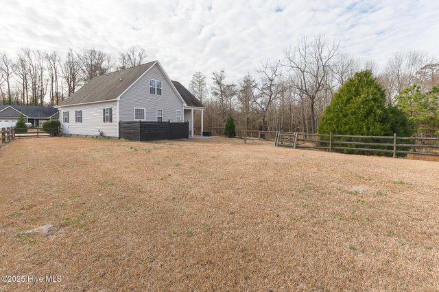 224 Pecan Grove Court, New Bern, NC 28562