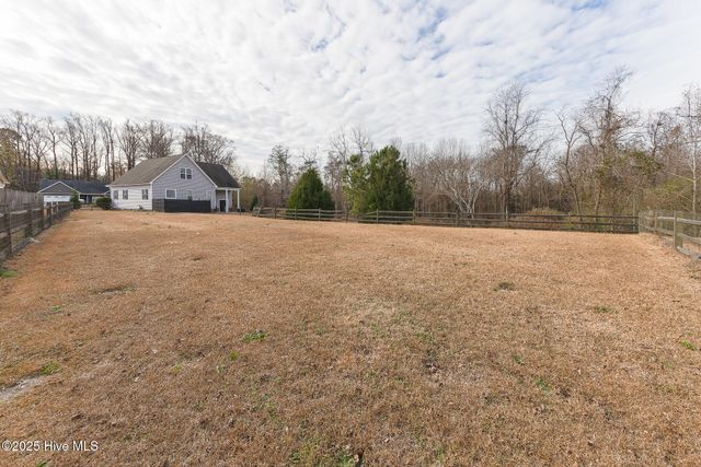 224 Pecan Grove Court, New Bern, NC 28562