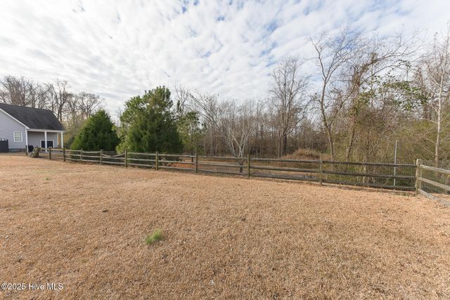 224 Pecan Grove Court, New Bern, NC 28562