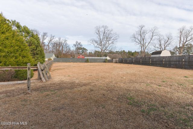 224 Pecan Grove Court, New Bern, NC 28562