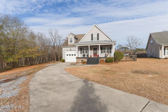 224 Pecan Grove Court, New Bern, NC 28562