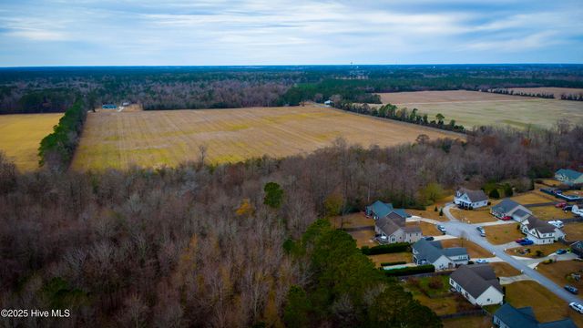 224 Pecan Grove Court, New Bern, NC 28562