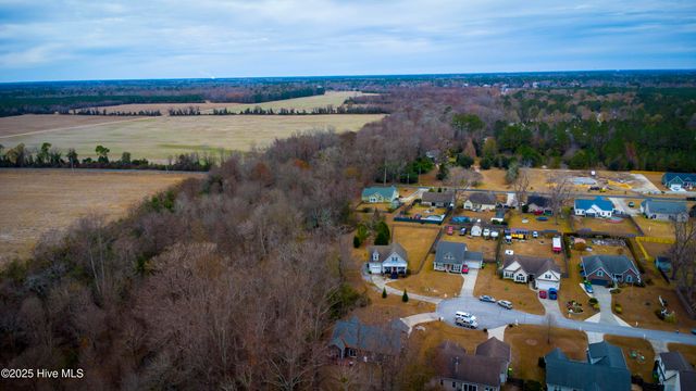 224 Pecan Grove Court, New Bern, NC 28562