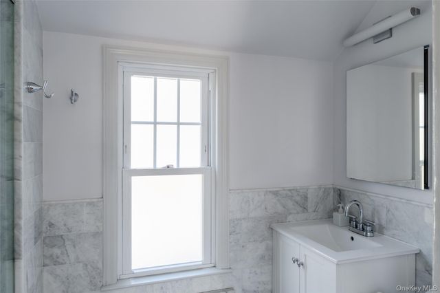 5 Rutgers Place, Hartsdale, NY 10530