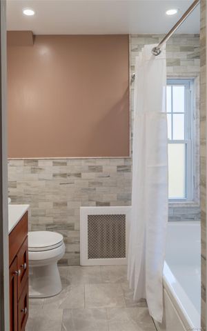 5 Rutgers Place, Hartsdale, NY 10530