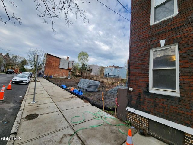 135 Broad Street, Albany, NY 12202