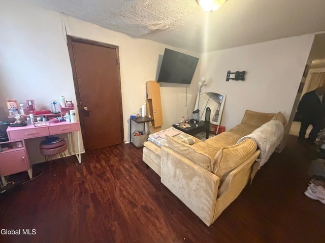 135 Broad Street, Albany, NY 12202