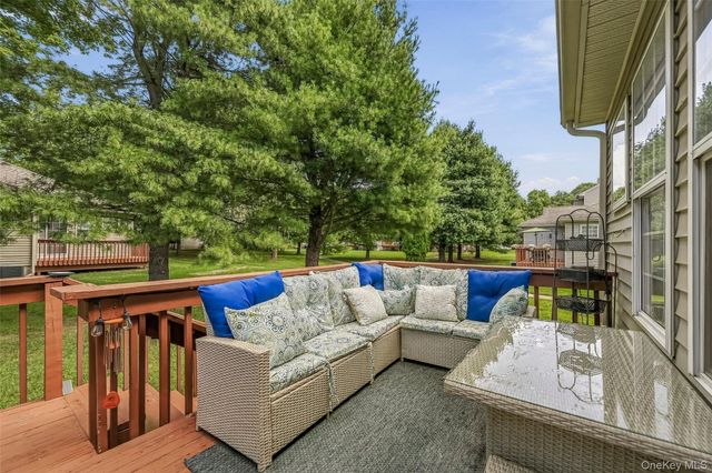 246 Crestwood Court, Fishkill, NY 12524