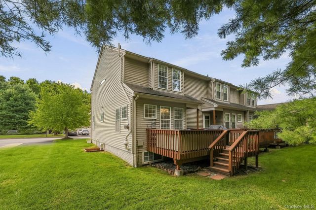 246 Crestwood Court, Fishkill, NY 12524