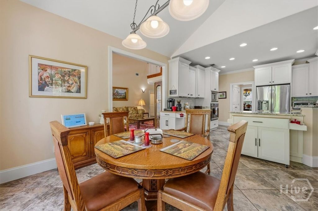 Image 16 of property listing at 230 Windsong Drive, Richmond Hill, GA 31324