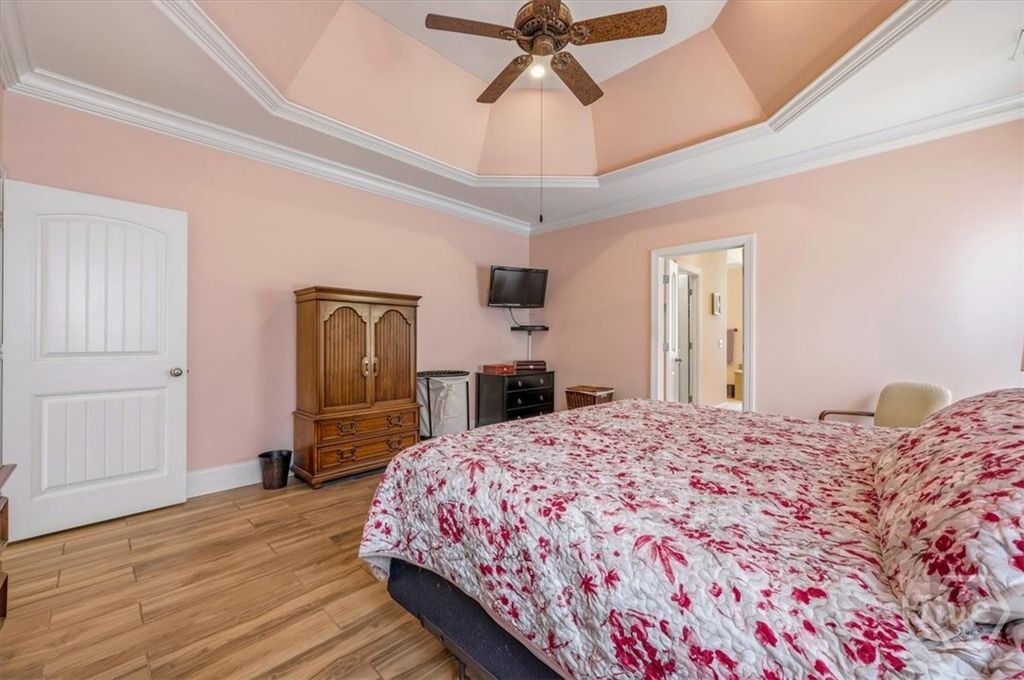Image 24 of property listing at 230 Windsong Drive, Richmond Hill, GA 31324
