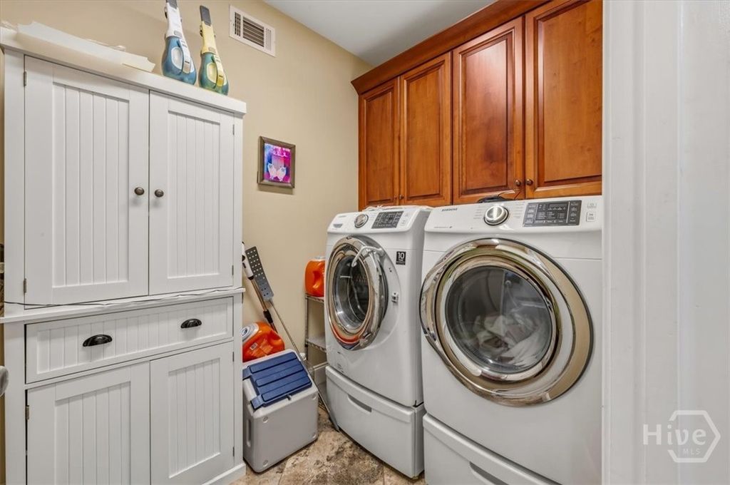 Image 32 of property listing at 230 Windsong Drive, Richmond Hill, GA 31324