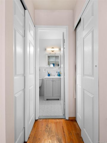 240-22 70th Avenue, Little Neck, NY 11362