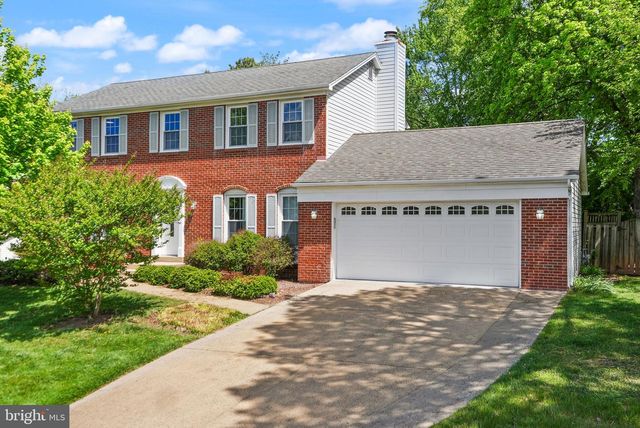 2592 JOHN MILTON DR, Herndon, VA 20171