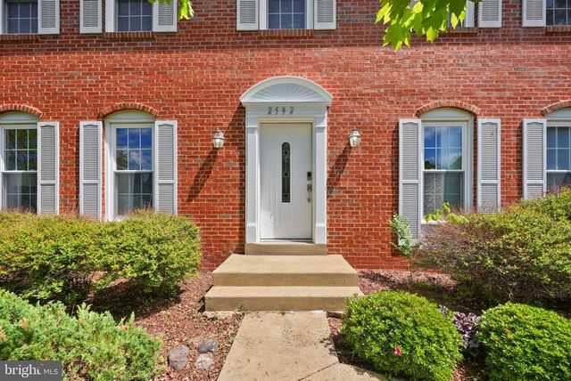 2592 JOHN MILTON DR, Herndon, VA 20171