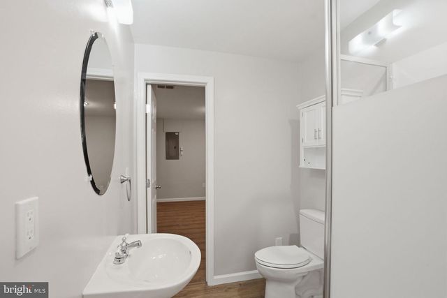 2592 JOHN MILTON DR, Herndon, VA 20171