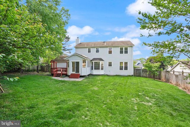 2592 JOHN MILTON DR, Herndon, VA 20171