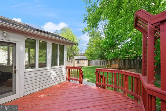2592 JOHN MILTON DR, Herndon, VA 20171