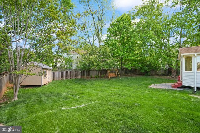 2592 JOHN MILTON DR, Herndon, VA 20171