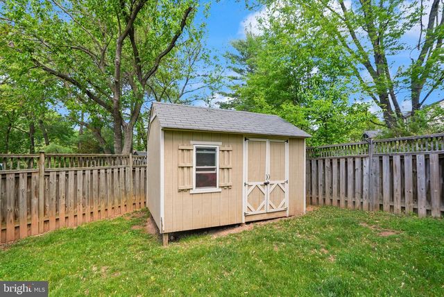2592 JOHN MILTON DR, Herndon, VA 20171