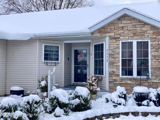 5372 Mirage Circle 30, Dimondale, MI 48821