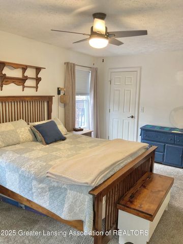 5372 Mirage Circle 30, Dimondale, MI 48821