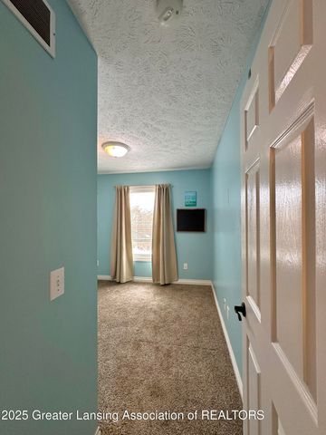 5372 Mirage Circle 30, Dimondale, MI 48821