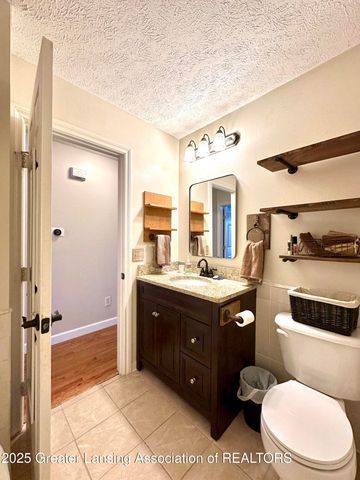 5372 Mirage Circle 30, Dimondale, MI 48821