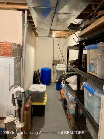 5372 Mirage Circle 30, Dimondale, MI 48821