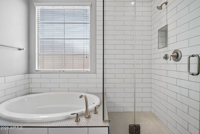 12124 W PEAK VIEW Road, Peoria, AZ 85383