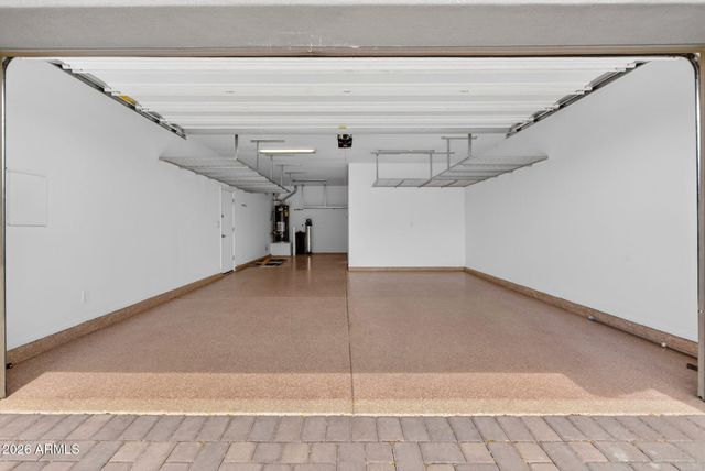 12124 W PEAK VIEW Road, Peoria, AZ 85383