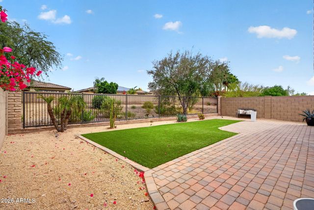12124 W PEAK VIEW Road, Peoria, AZ 85383