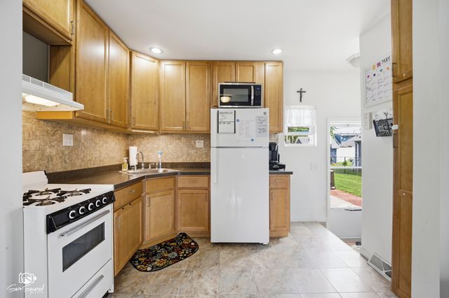 1611 Marquette Road, Joliet, IL 60435