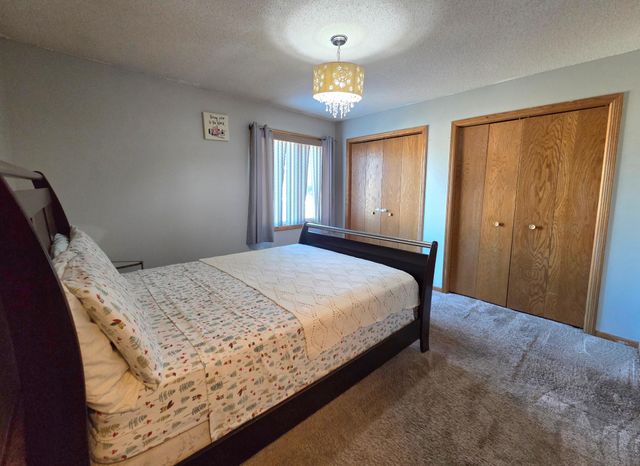 2270 137th Lane NW, Andover, MN 55304