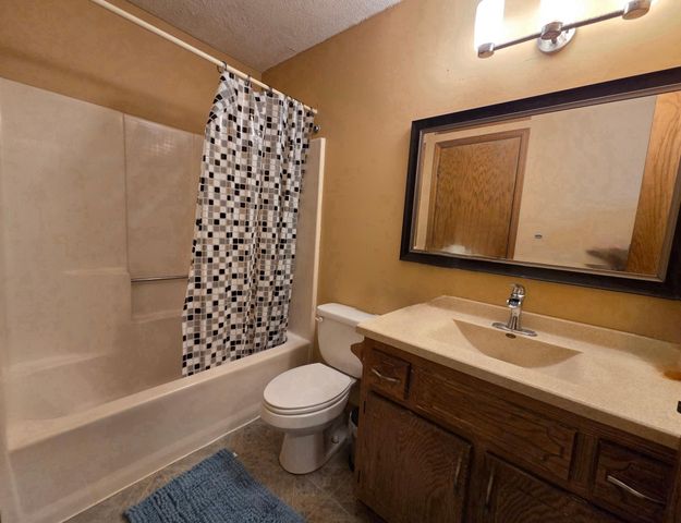 2270 137th Lane NW, Andover, MN 55304