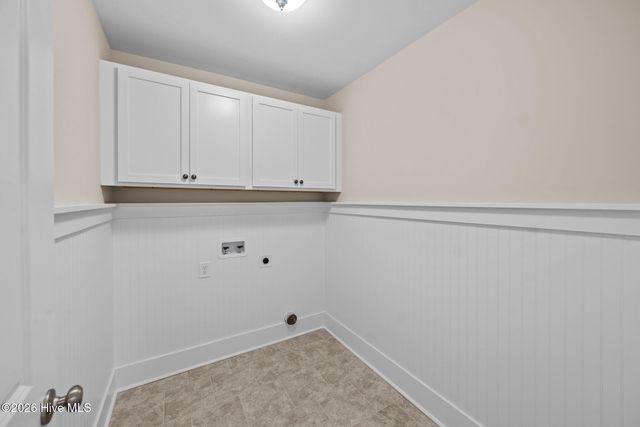 2712 Frances Court, Grimesland, NC 27837