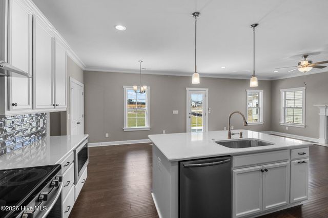 2712 Frances Court, Grimesland, NC 27837