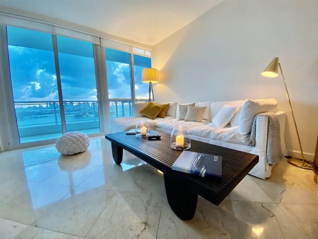 540 WEST Avenue 2011, Miami Beach, FL 33139