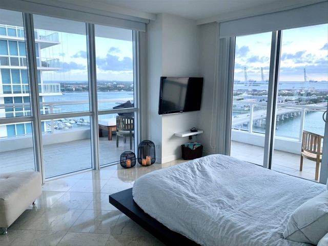 540 WEST Avenue 2011, Miami Beach, FL 33139