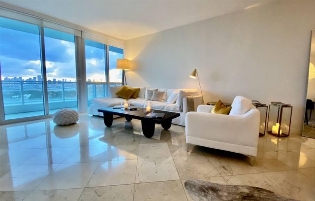 540 WEST Avenue 2011, Miami Beach, FL 33139