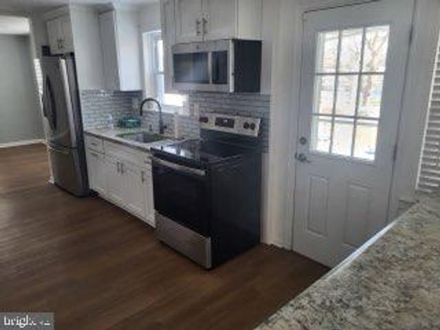 130 HARPER AVE, Morrisville, PA 19067
