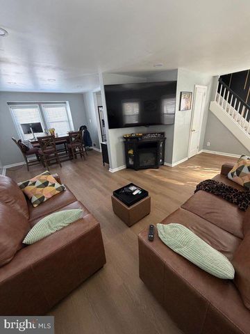 130 HARPER AVE, Morrisville, PA 19067